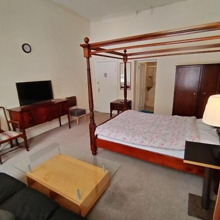 Studio Next To Port Apartment Дувър Екстериор снимка
