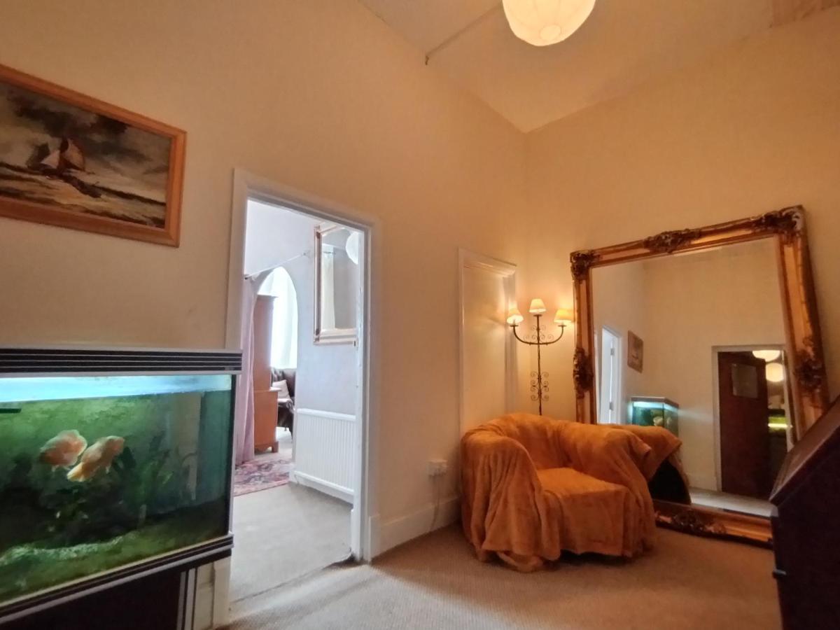 Studio Next To Port Apartment Дувър Екстериор снимка
